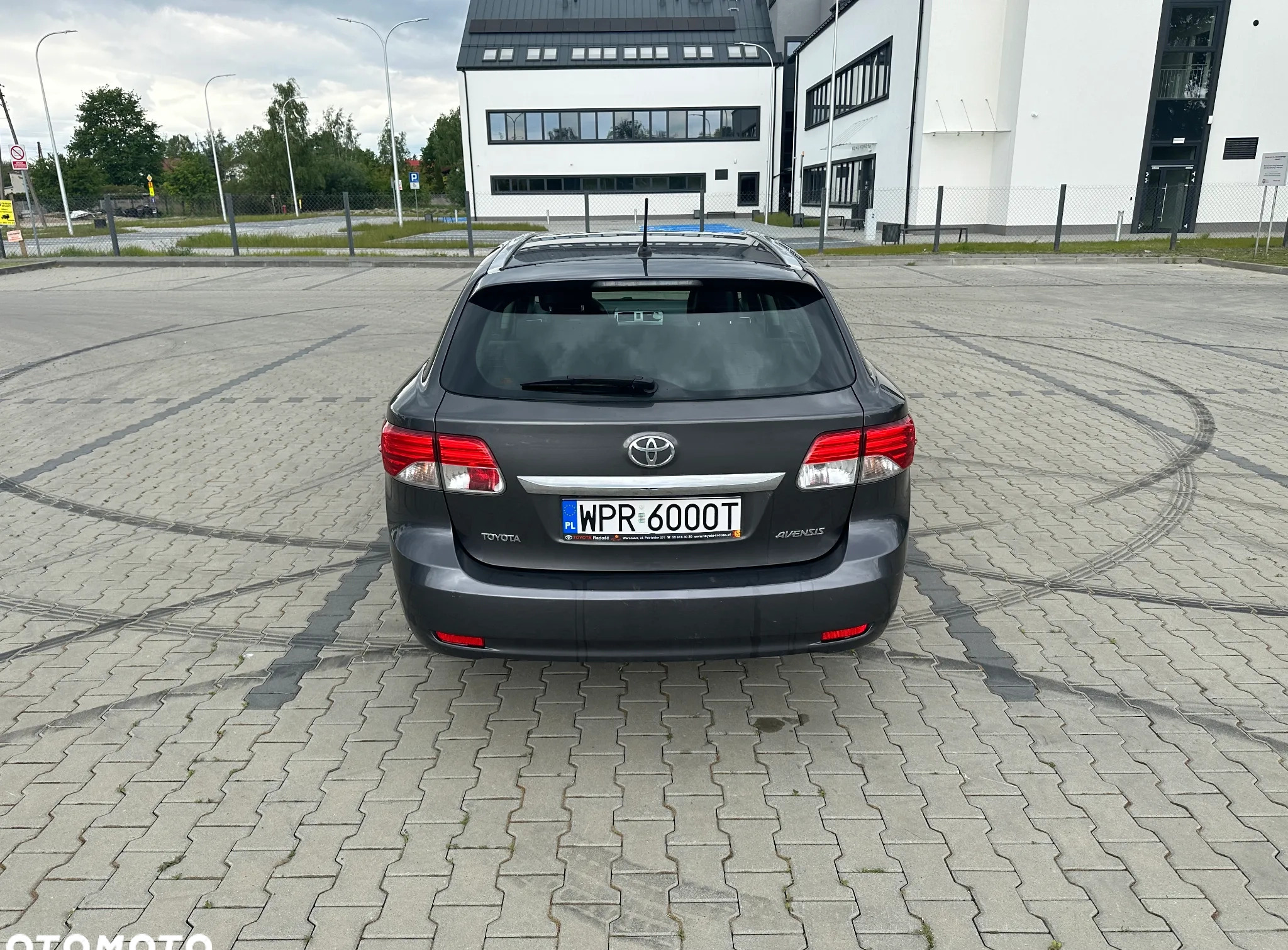 Toyota Avensis cena 46500 przebieg: 182990, rok produkcji 2012 z Lubomierz małe 254